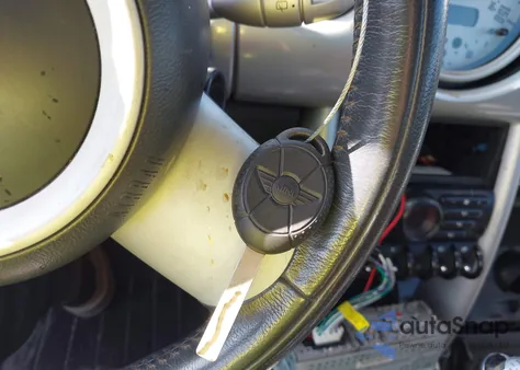 2005 Mini Cooper S from USA, damaged, VIN WMWRE33415TD92159